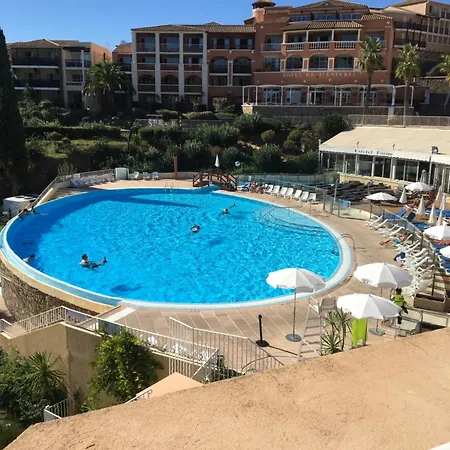 Joli Meuble T2 Au Cap Esterel Vue Esterel Et Saint-Raphael (Var)